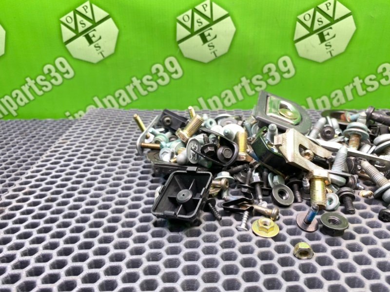 Болты салона, 1800 рублей, Калининград