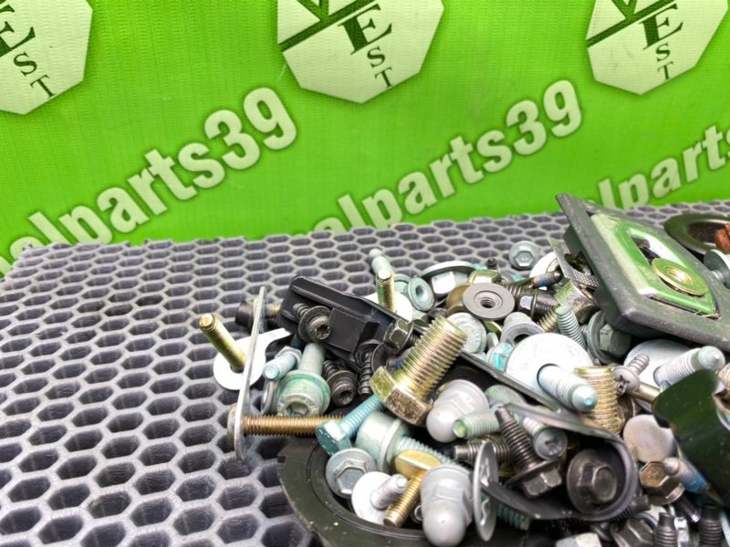 Болты салона, 1800 рублей, Калининград