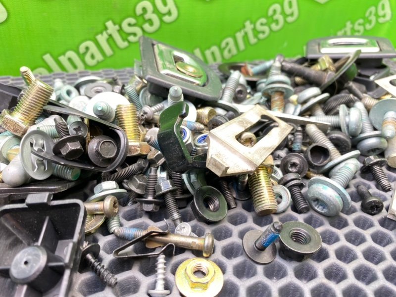 Болты салона, 1800 рублей, Калининград