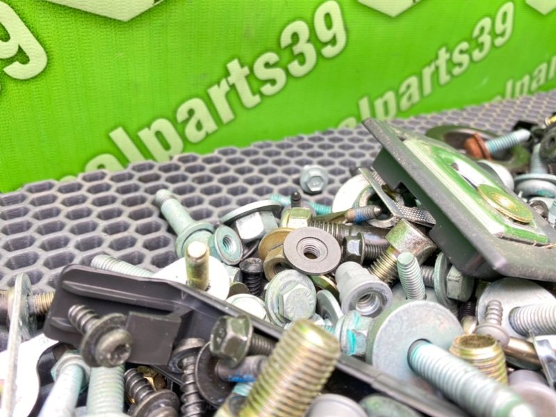 Болты салона, 1800 рублей, Калининград