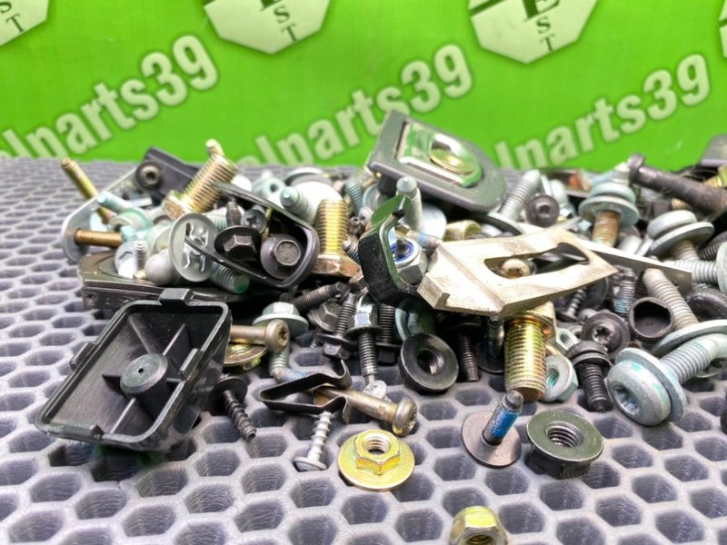 Болты салона, 1800 рублей, Калининград