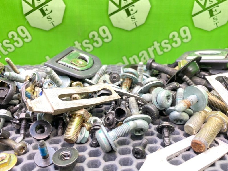 Болты салона, 1800 рублей, Калининград