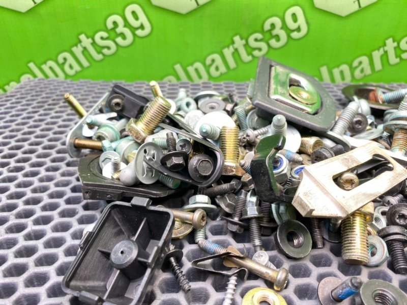 Болты салона, 1800 рублей, Калининград