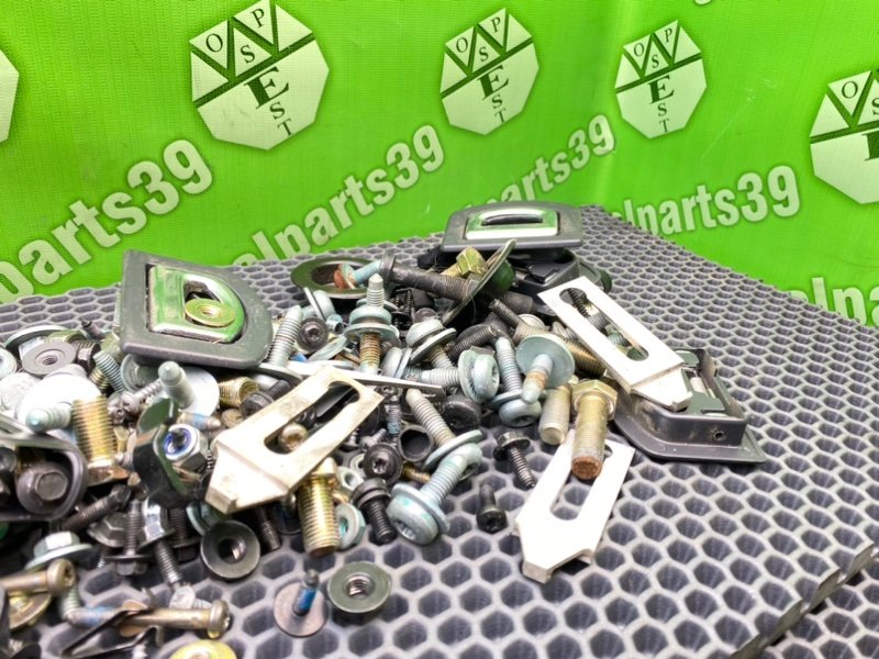 Болты салона, 1800 рублей, Калининград