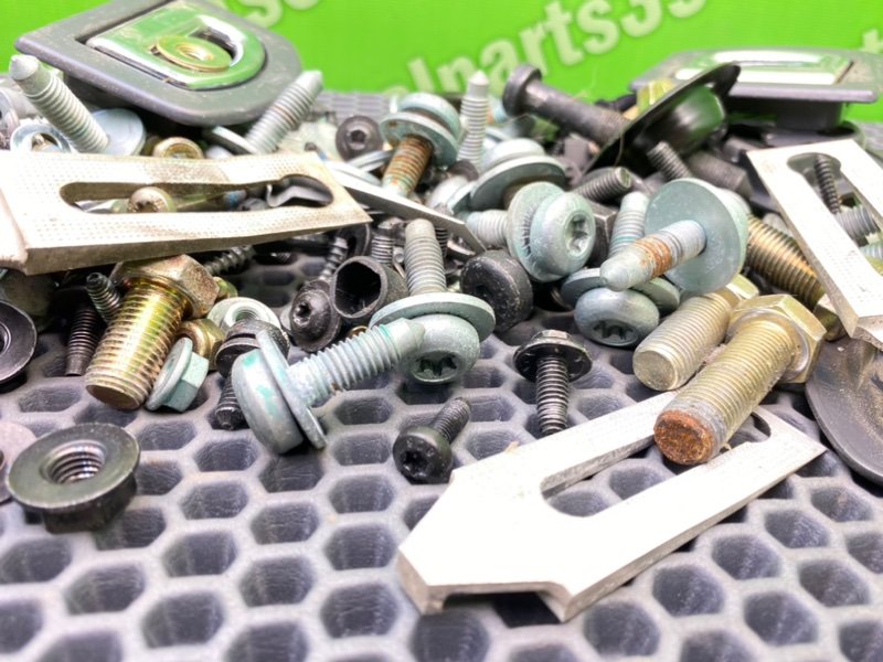 Болты салона, 1800 рублей, Калининград