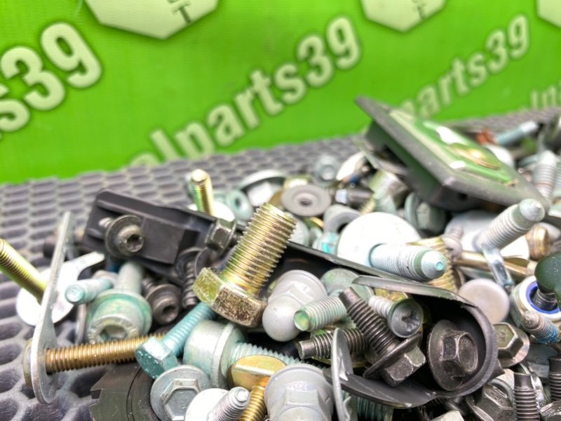 Болты салона, 1800 рублей, Калининград