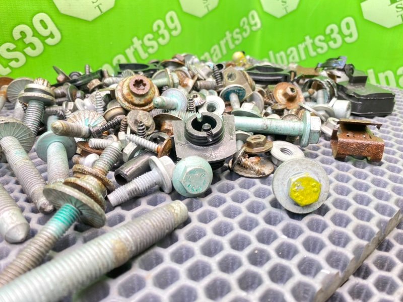 Болты, 2200 рублей, Калининград