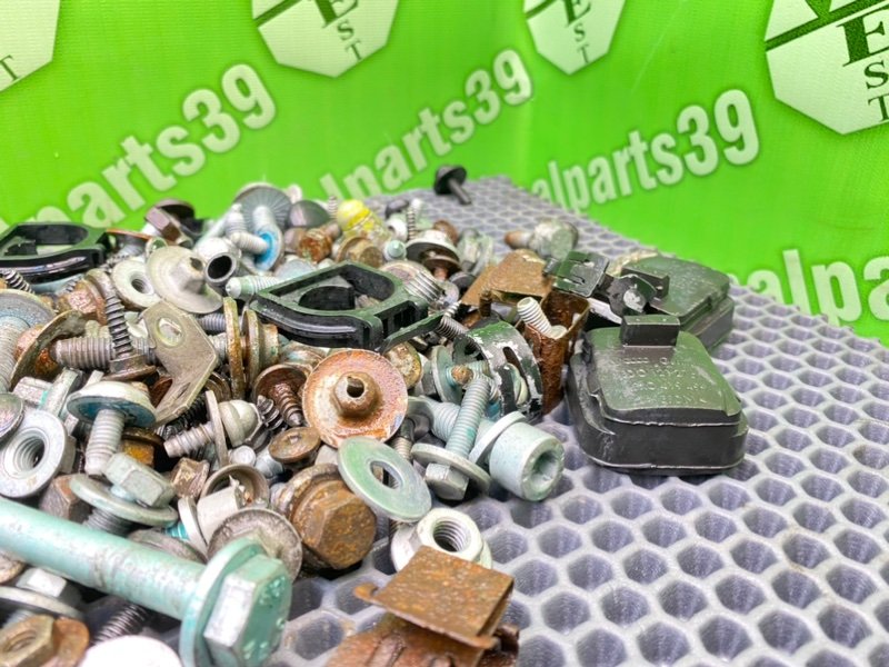 Болты, 2200 рублей, Калининград