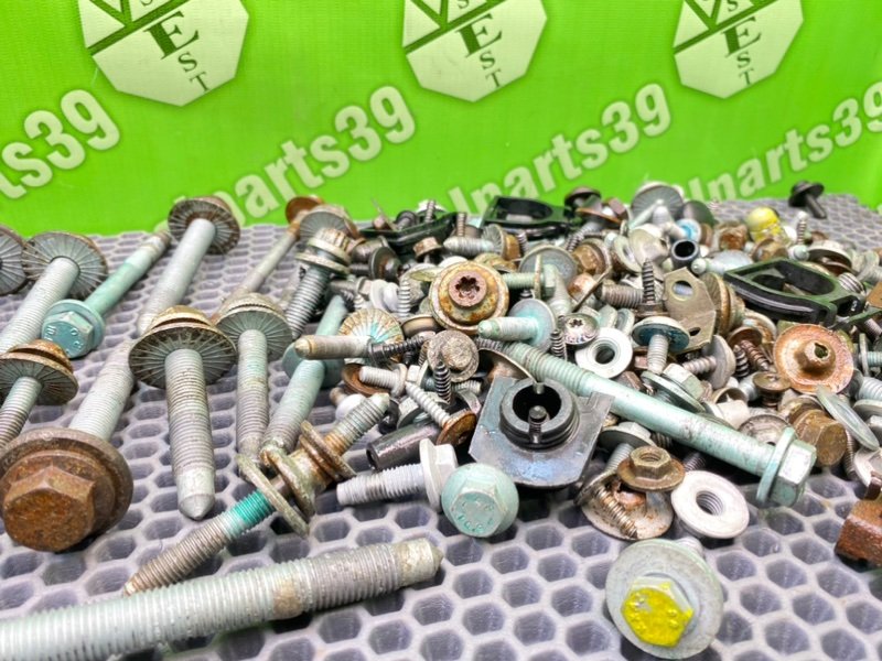 Болты, 2200 рублей, Калининград