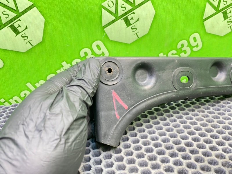 Кронштейн бампера, 1400 рублей, Калининград