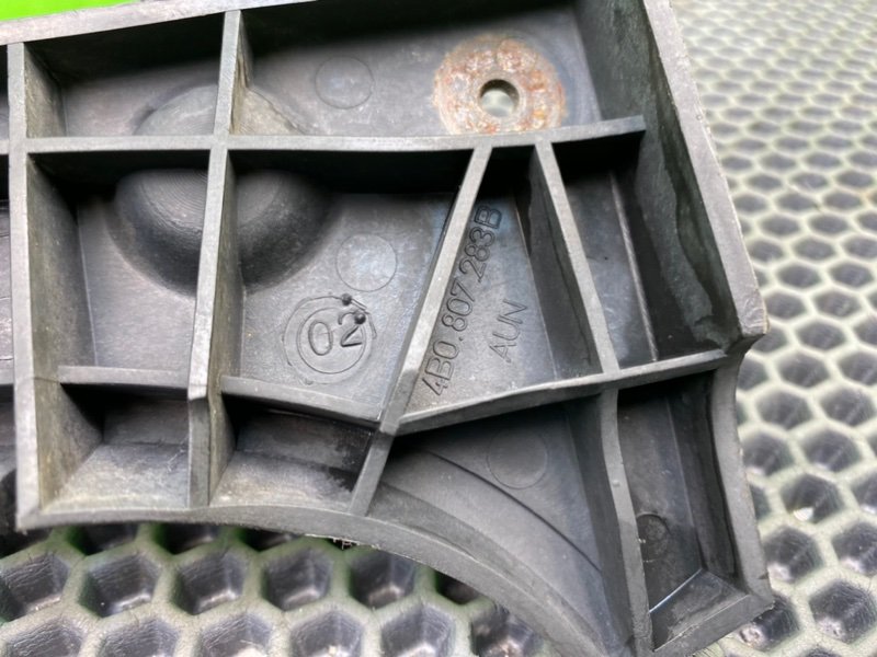 Кронштейн бампера, 1400 рублей, Калининград