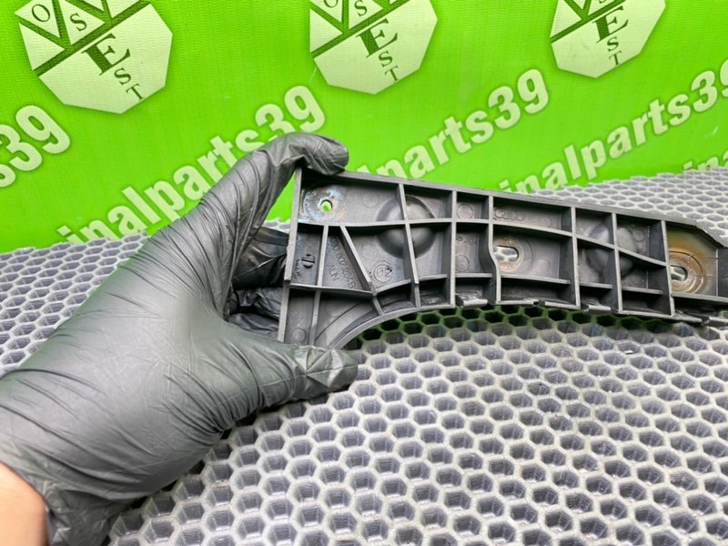 Кронштейн бампера, 1300 рублей, Калининград