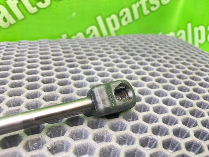 Амортизатор капота, 900 рублей, Калининград