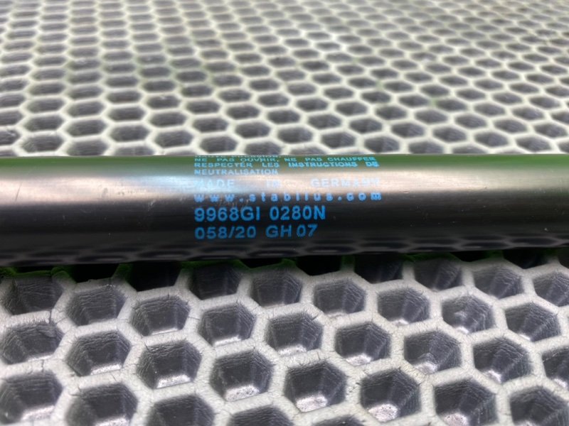 Амортизатор капота, 900 рублей, Калининград