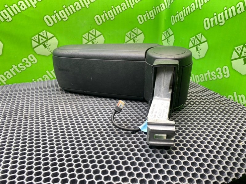 Подлокотник, 2600 рублей, Калининград