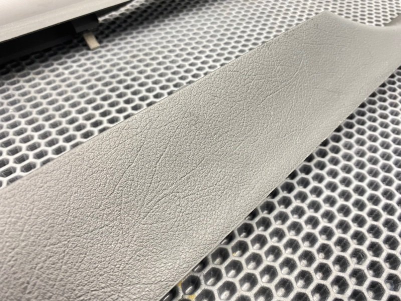 Накладки порогов, 1000 рублей, Калининград