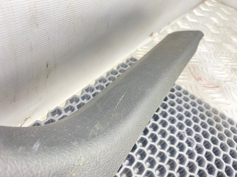 Накладки порогов, 1000 рублей, Калининград