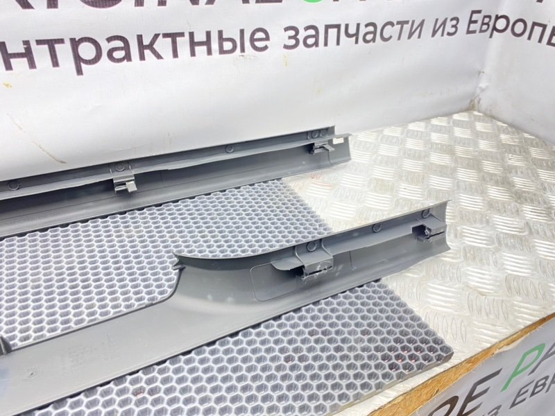 Накладки порогов, 1000 рублей, Калининград