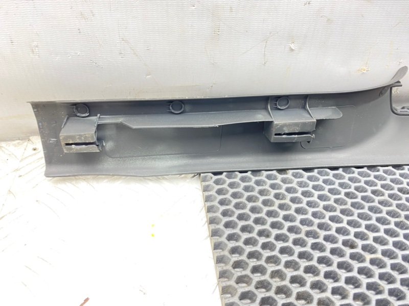 Накладки порогов, 1000 рублей, Калининград