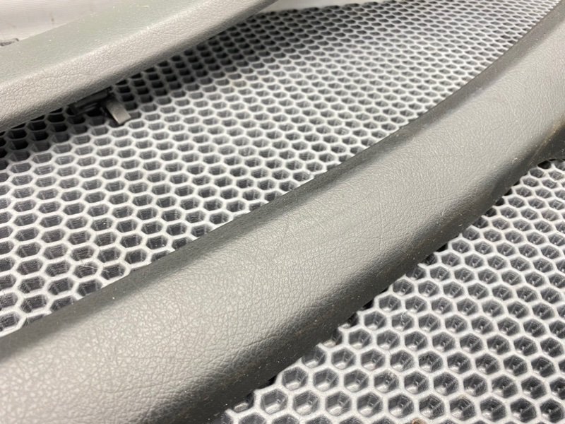 Накладки порогов, 1000 рублей, Калининград