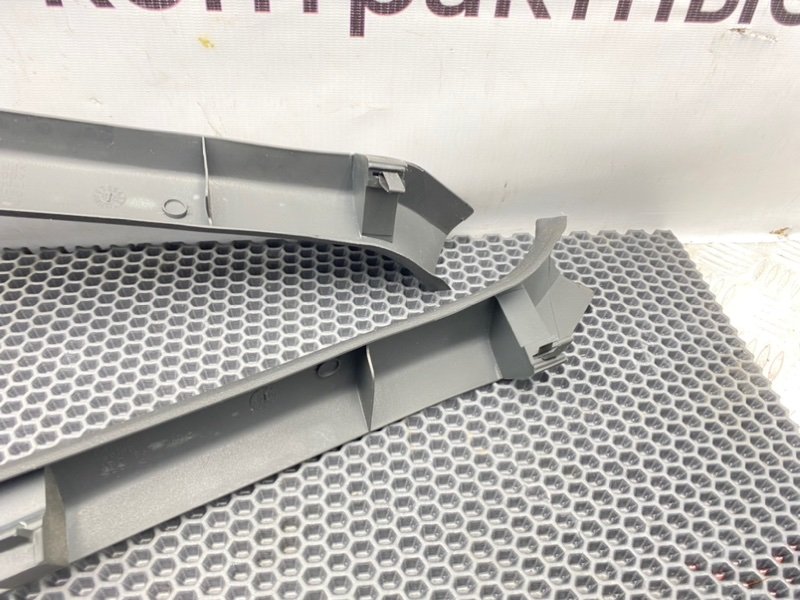 Накладки порогов, 1000 рублей, Калининград