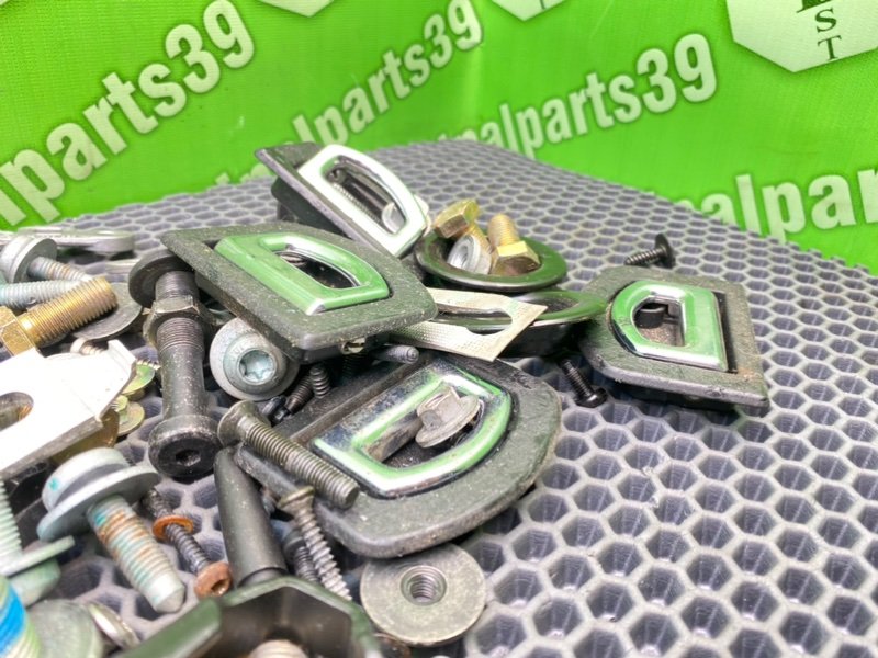 Болты салона, 2000 рублей, Калининград