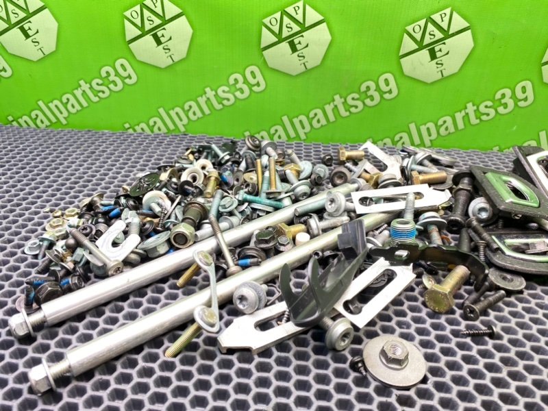 Болты салона, 2000 рублей, Калининград