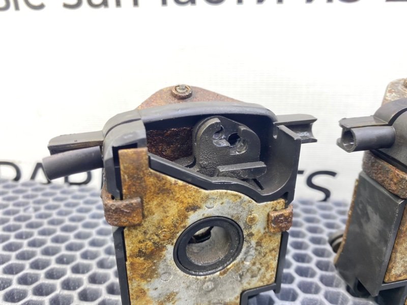 Замки капота, 1900 рублей, Калининград