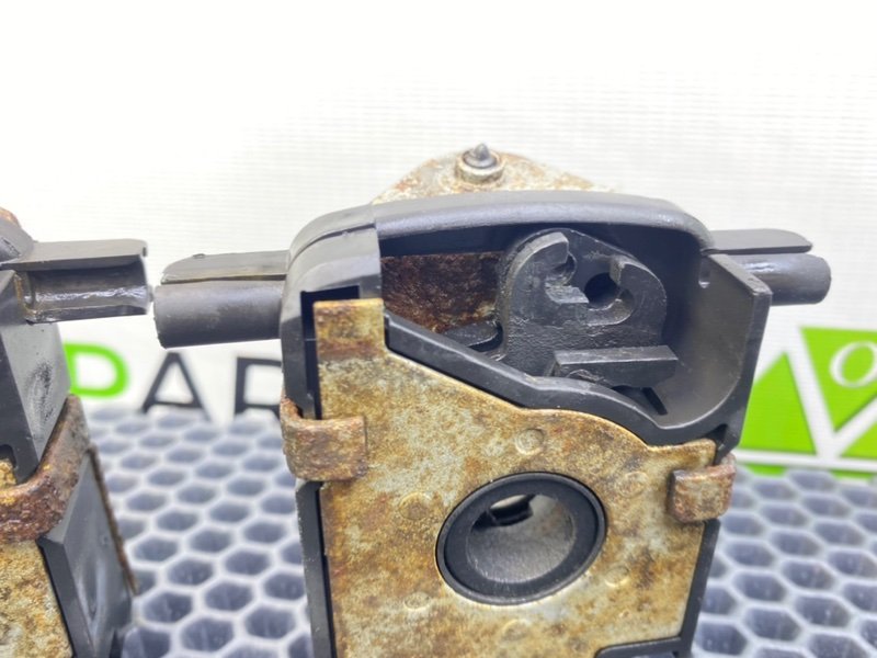 Замки капота, 1900 рублей, Калининград