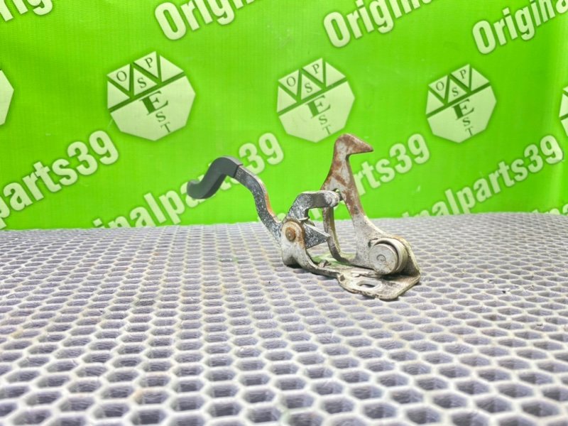 Крюк замка капота, 1300 рублей, Калининград