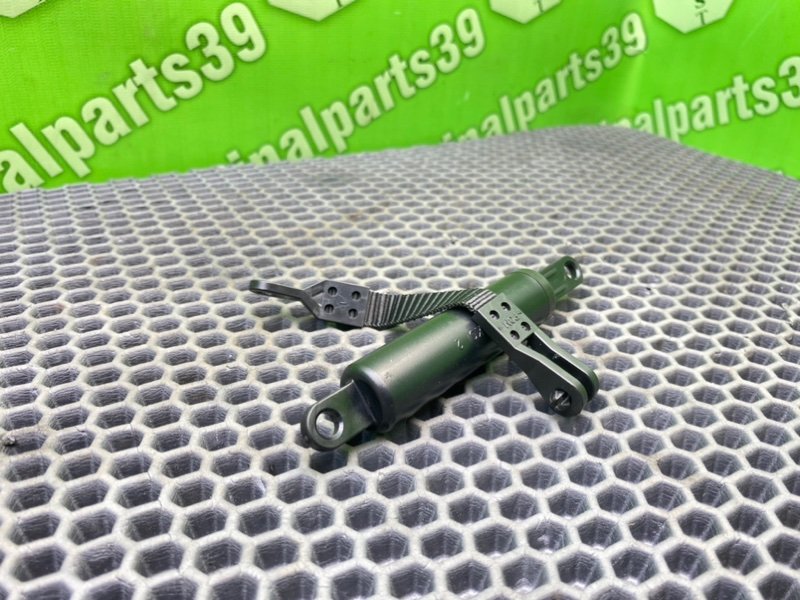 Демпфер бардачка, 1000 рублей, Калининград