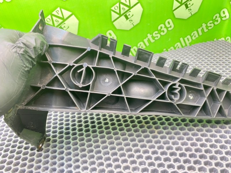 Кронштейн бампера, 1700 рублей, Калининград