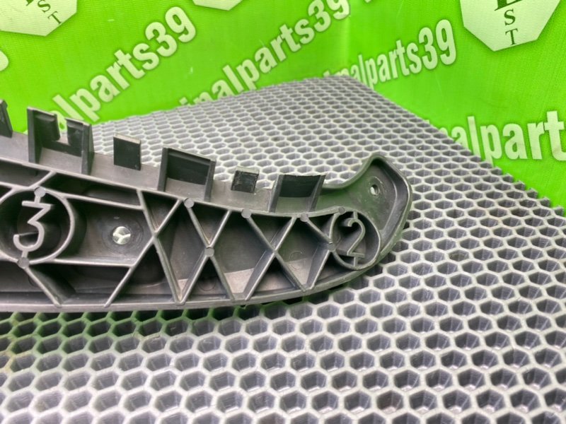 Кронштейн бампера, 1700 рублей, Калининград