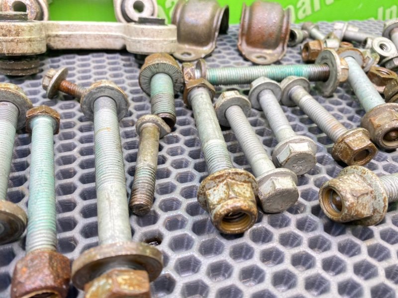 Болты подвески, 2200 рублей, Калининград