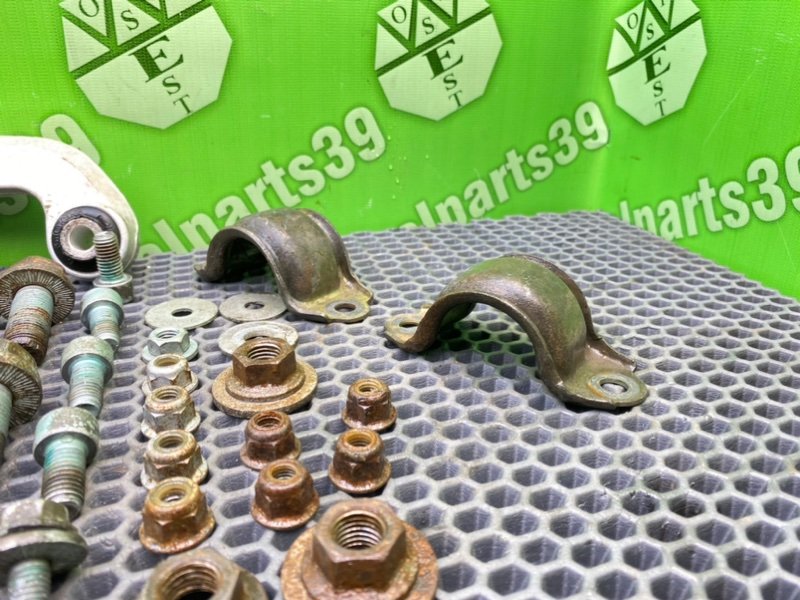 Болты подвески, 2000 рублей, Калининград