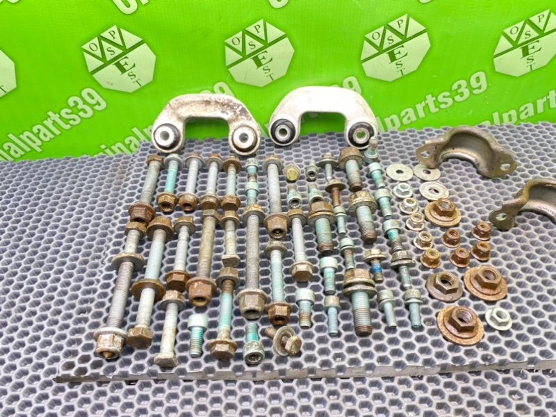 Болты подвески, 2000 рублей, Калининград