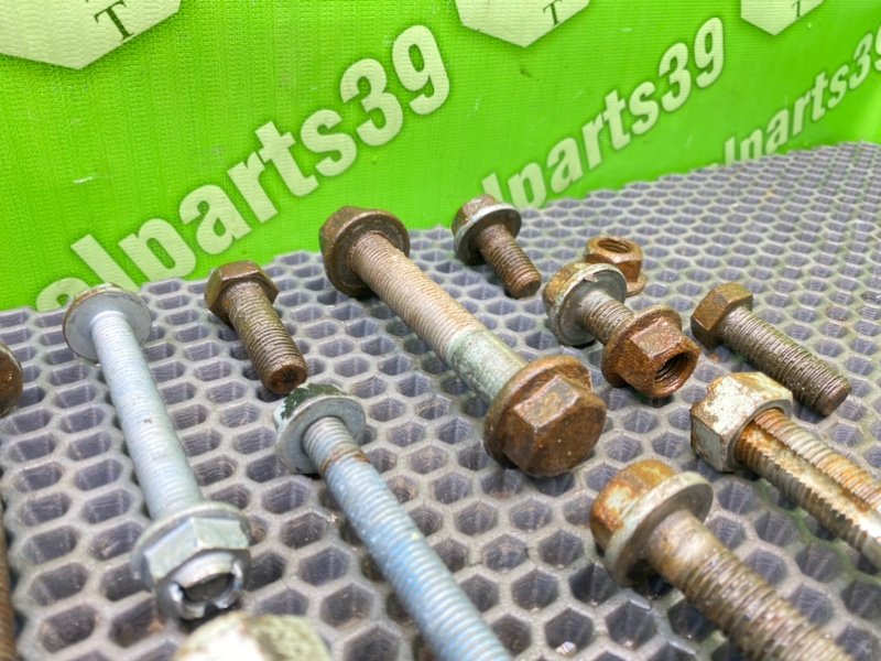 Болты подвески, 2200 рублей, Калининград