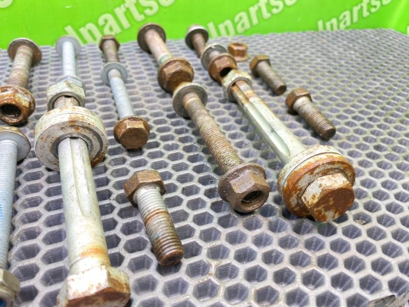 Болты подвески, 2200 рублей, Калининград