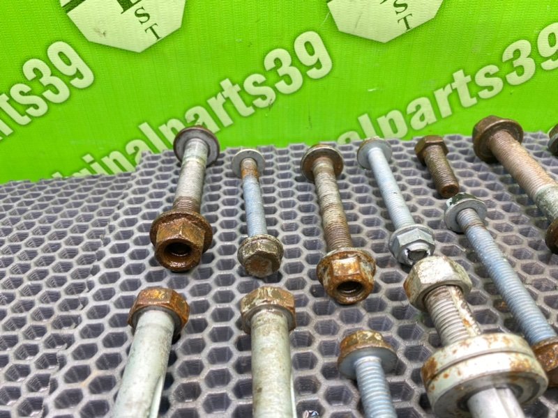 Болты подвески, 2200 рублей, Калининград