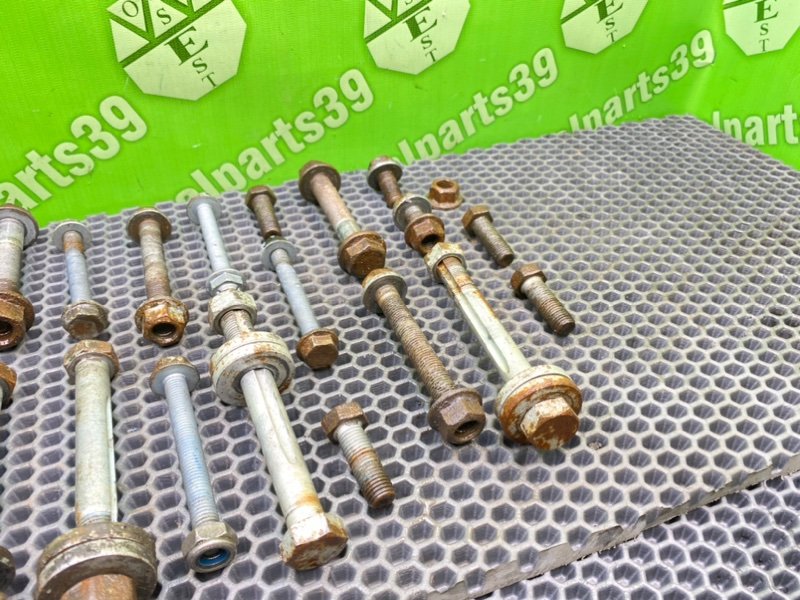 Болты подвески, 2200 рублей, Калининград