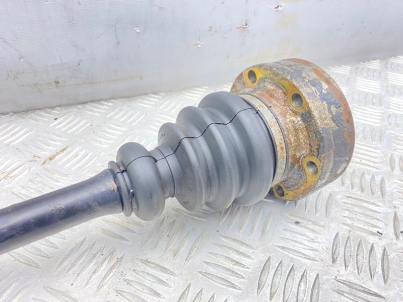 Полуось, 3600 рублей, Калининград