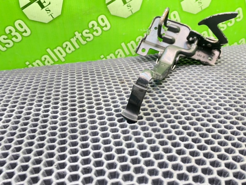 Крюк замка капота, 900 рублей, Калининград