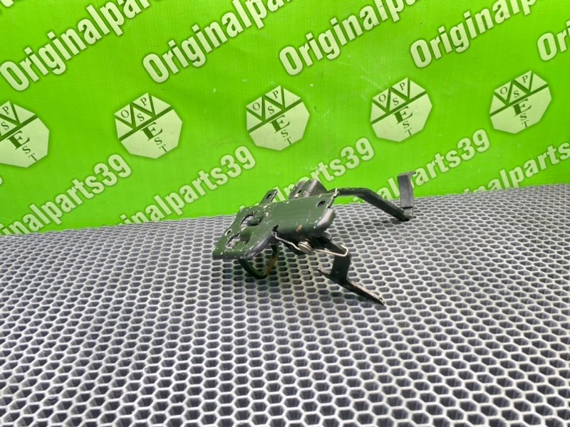 Крюк замка капота, 900 рублей, Калининград