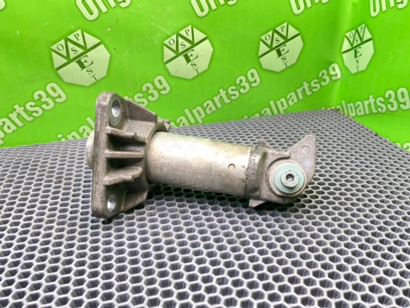 Кронштейн бампера, 1300 рублей, Калининград