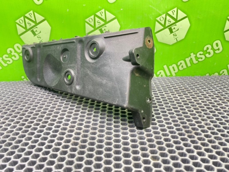 Кронштейн бампера, 800 рублей, Калининград