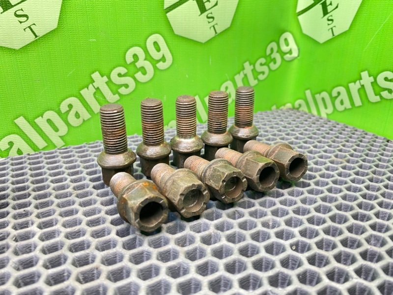 Колесные болты, 1500 рублей, Тверь