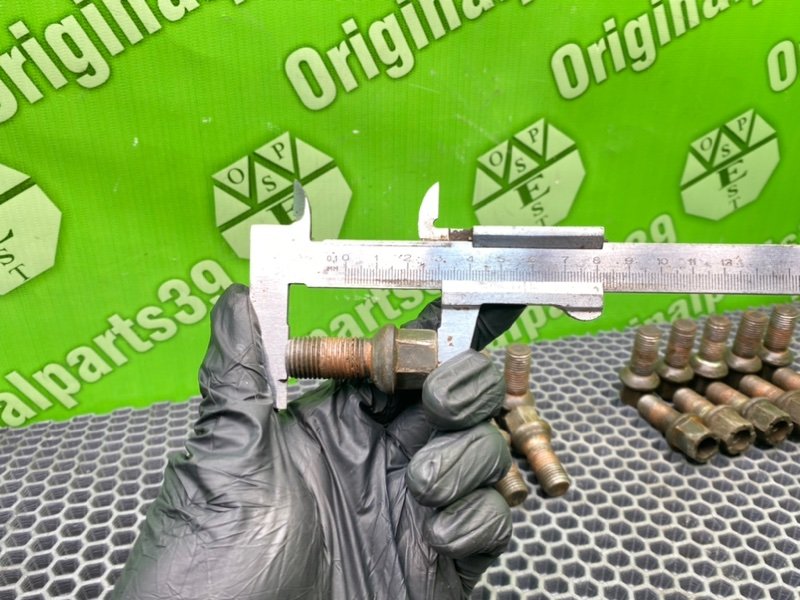 Колесные болты, 1500 рублей, Тверь