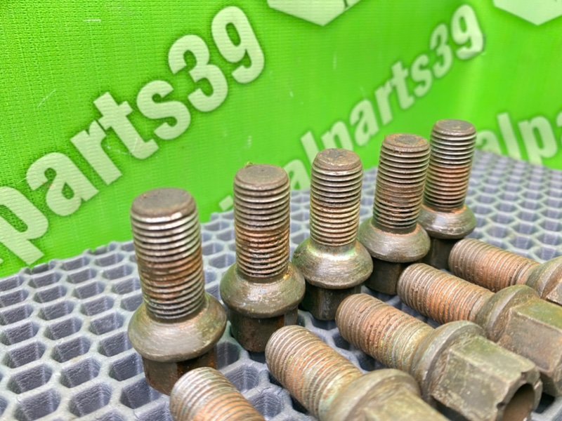 Колесные болты, 1500 рублей, Тверь