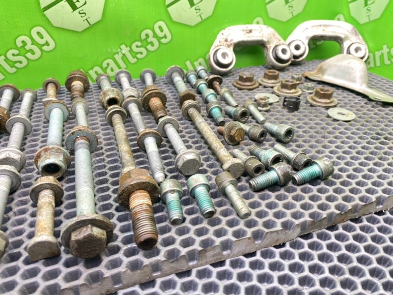 Болты подрамника, 2100 рублей, Калининград