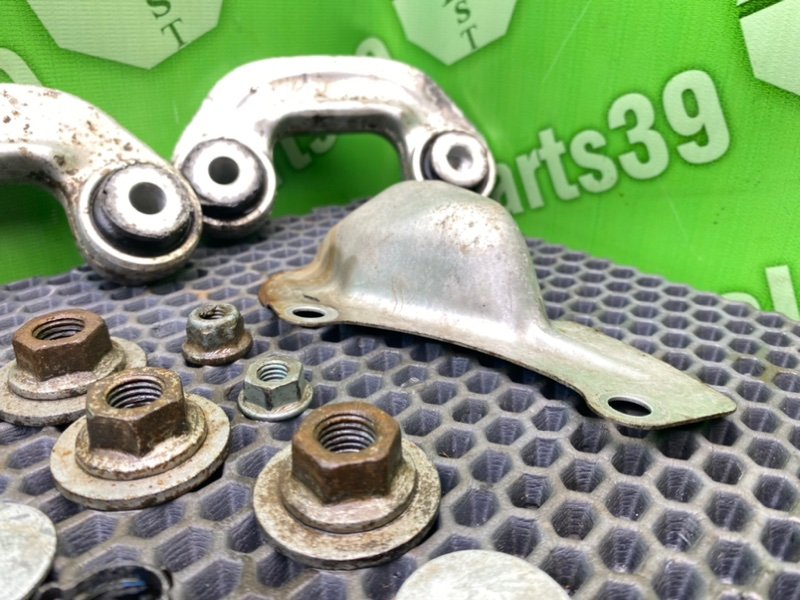 Болты подрамника, 2100 рублей, Калининград